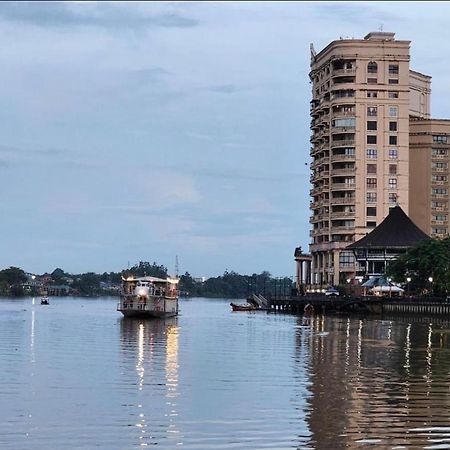 Riverview Home @Waterfront Kch Kuching Exterior foto