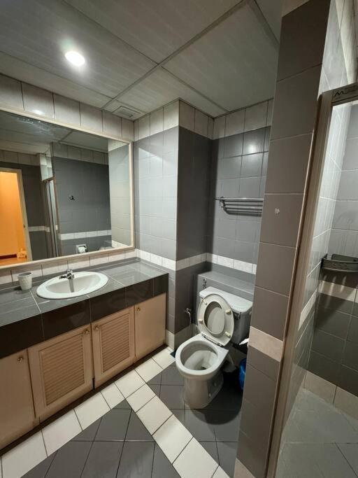 Riverview Home @Waterfront Kch Kuching Exterior foto