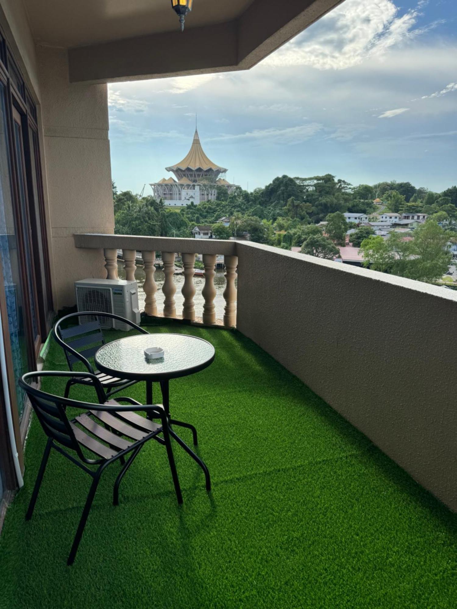 Riverview Home @Waterfront Kch Kuching Habitación foto
